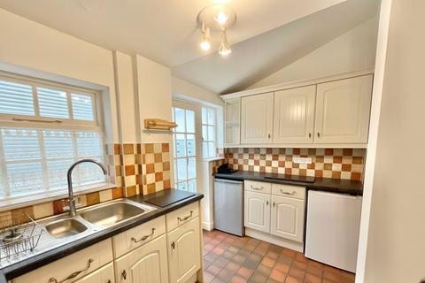 2 bedroom terraced house for sale - Front Street, Sandbach, CW11