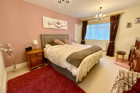 4 bedroom detached house for sale - Dartmouth Avenue, Newcastle, ST5