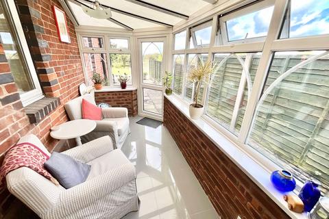 3 bedroom detached house for sale - Newport Road, Woodseaves, TF9