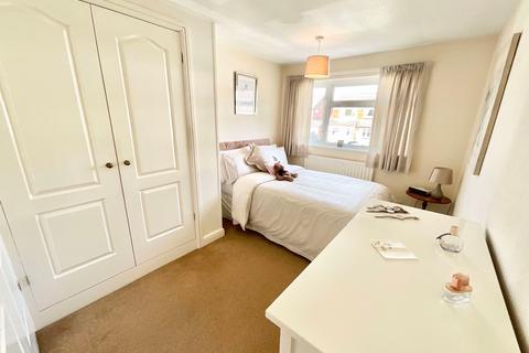 12 Oldfields Crescent, Great Haywood, Stafford, ST18 0RS
