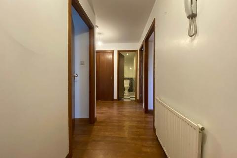 2 bedroom flat to rent - 2D Hillbank Road, ,
