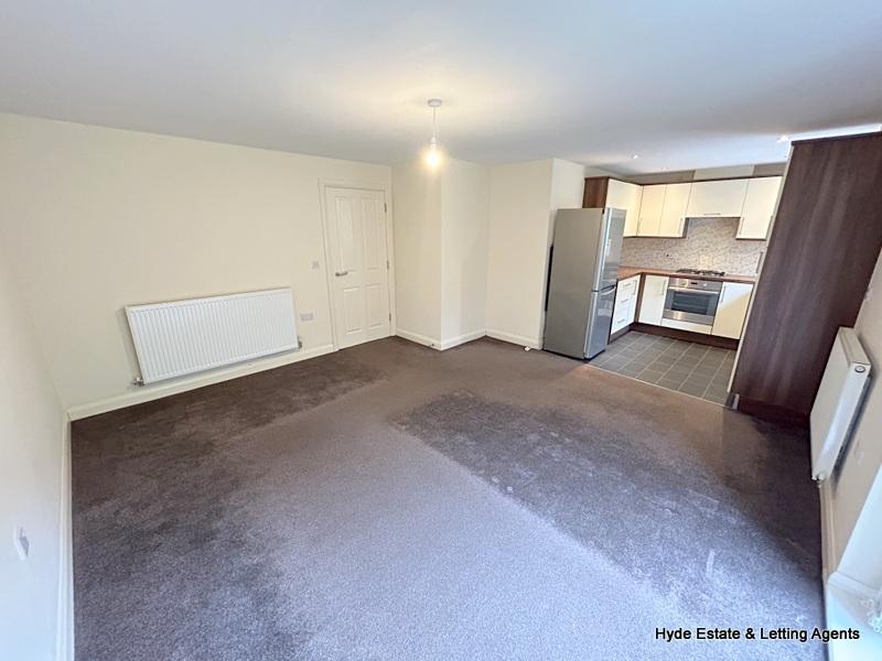 Blackrod, Bolton BL6 2 bed apartment £795 pcm (£183 pw)