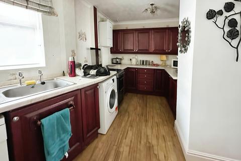 76 Tomkinson Road, Nuneaton, CV10 8BN