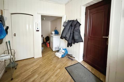 76 Tomkinson Road, Nuneaton, CV10 8BN