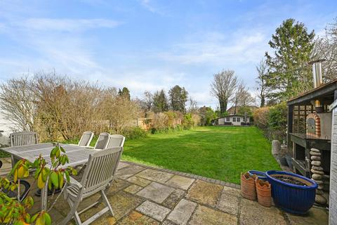 165 Banstead Road South, Sutton, SM2 5LL
