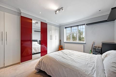 165 Banstead Road South, Sutton, SM2 5LL