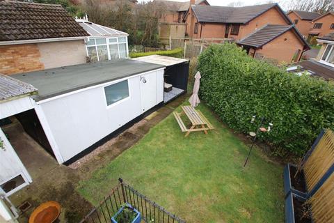 3 bedroom detached house for sale, Wood End Avenue, Penistone