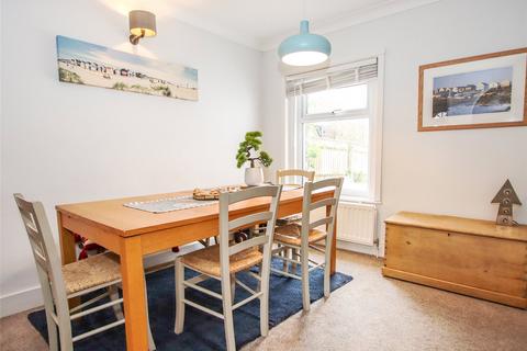2 bedroom semi-detached house for sale, May Avenue, Lymington, Hampshire, SO41