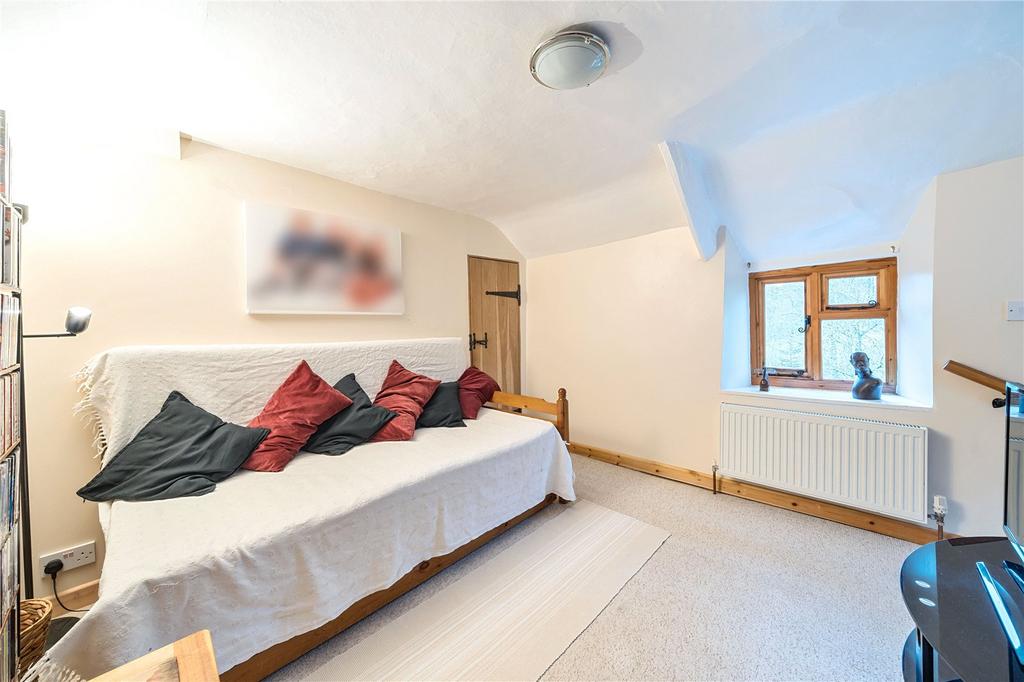 Sitting Room/Bedroom