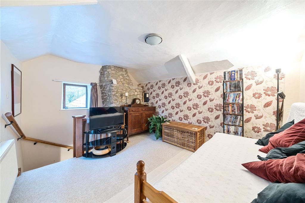 Sitting Room/Bedroom