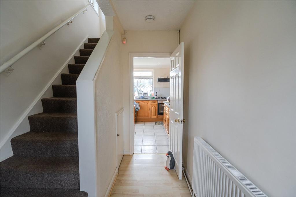 Crowland Avenue, Grimsby, Lincolnshire, DN34 3 bed semidetached house for sale £125,000