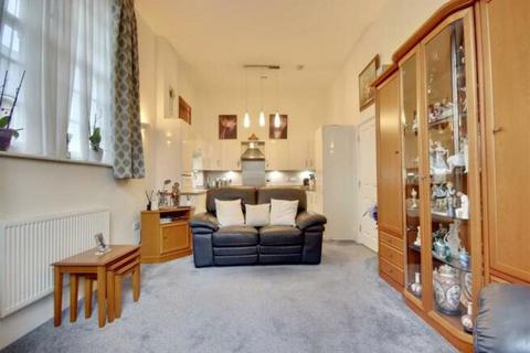 2 bedroom apartment for sale, Stokes House,2 St Michaels Place, Waterlooville, Hampshire