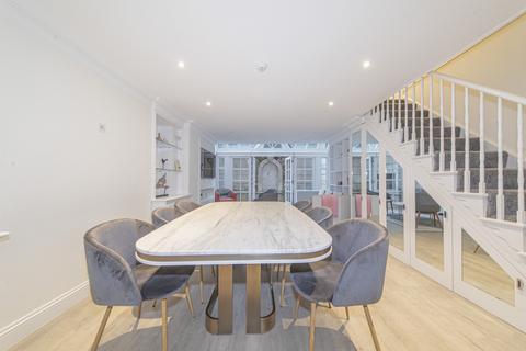 5 bedroom terraced house for sale, Trevor Place, London, SW7