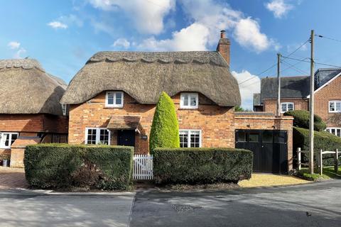 2 bedroom cottage for sale, Milkingpen Lane, Old Basing, Basingstoke, Hampshire, RG24