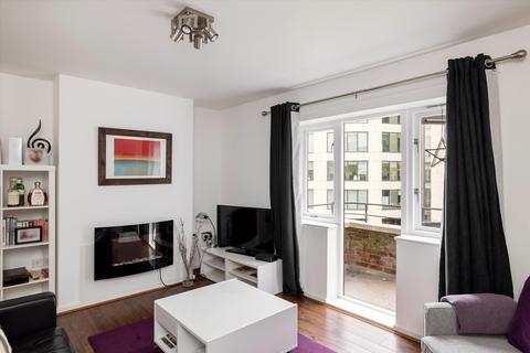 2 bedroom flat to rent, Tiber Gardens, London, N1