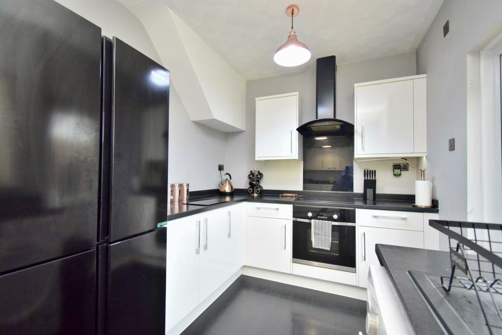 Hungarton Boulevard, Leicester, LE5 3 bed end of terrace house for sale £238,000