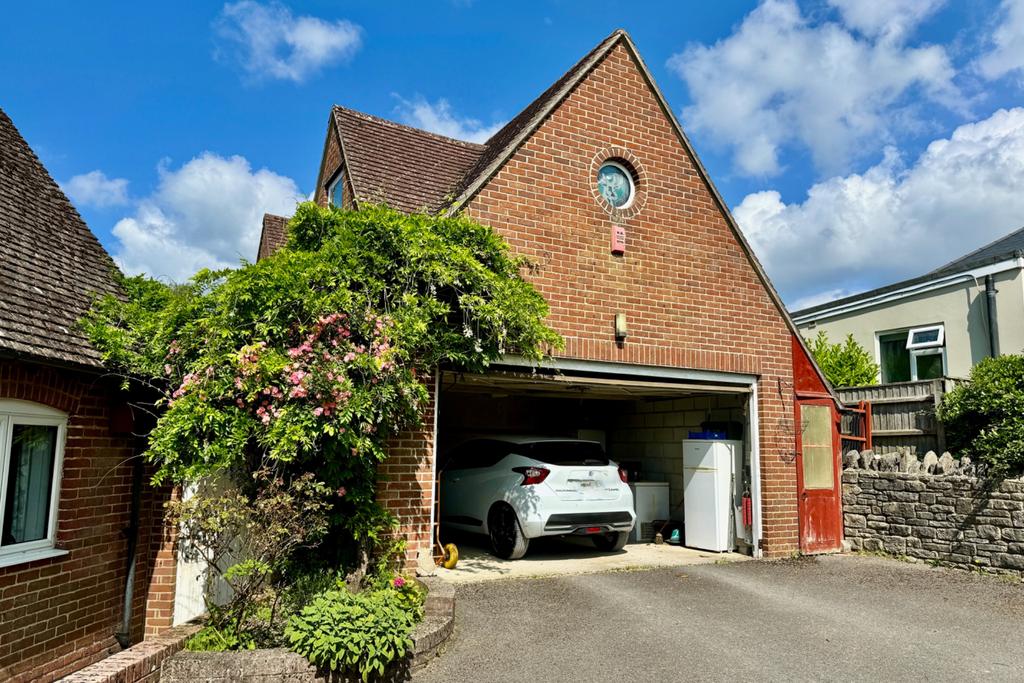 Garage and Workshop