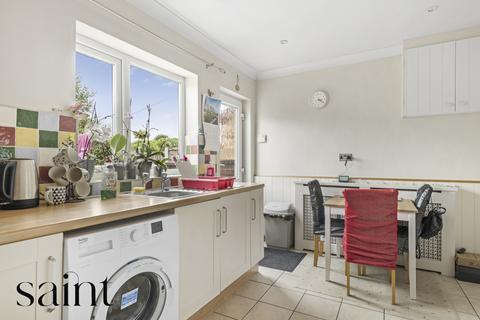87 Victory Road, Beeston, Nottingham, NG9 1LG