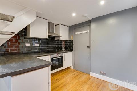 Studio to rent, Reighton Road, Hackney, E5