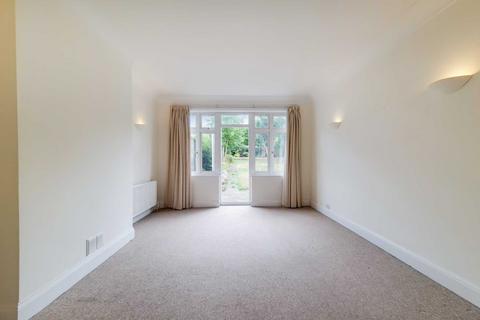 undefined, Creighton Avenue, London N2