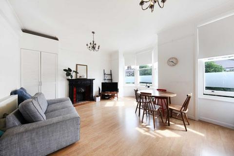 2 bedroom flat for sale, Brecknock Road, London N19