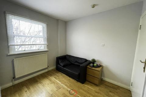1 bedroom apartment to rent, Inverness Terrace, London  W2