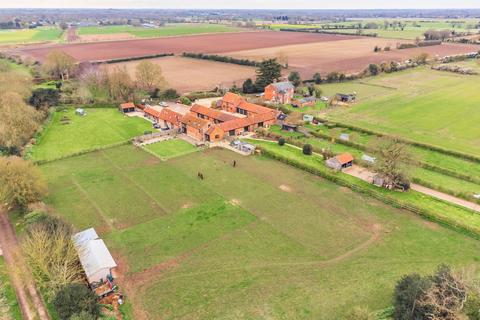 4 bedroom barn conversion for sale, Brightmere Road, Hickling, NR12