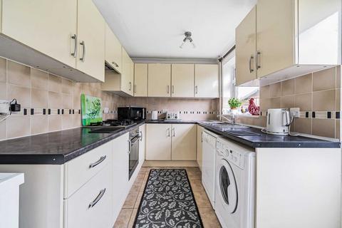 67 Silverthorne Drive, Caversham, Reading, RG4 7NR