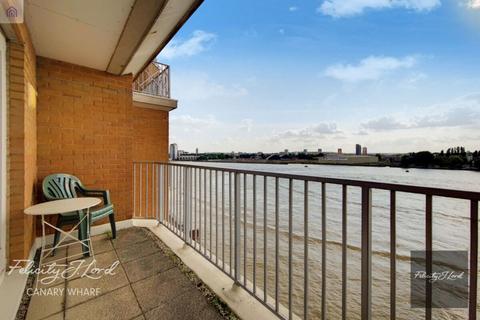 2 bedroom flat for sale, Homer Drive, London, E14