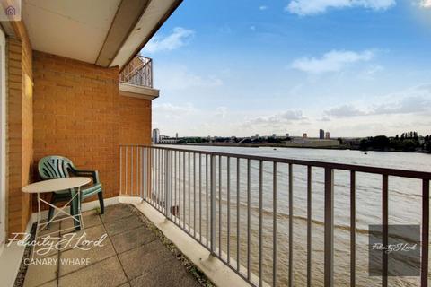 2 bedroom flat for sale, Artemis Court, Homer Drive, London, E14
