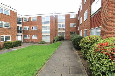 24 Tyrells Close, Upminster, RM14 2QA