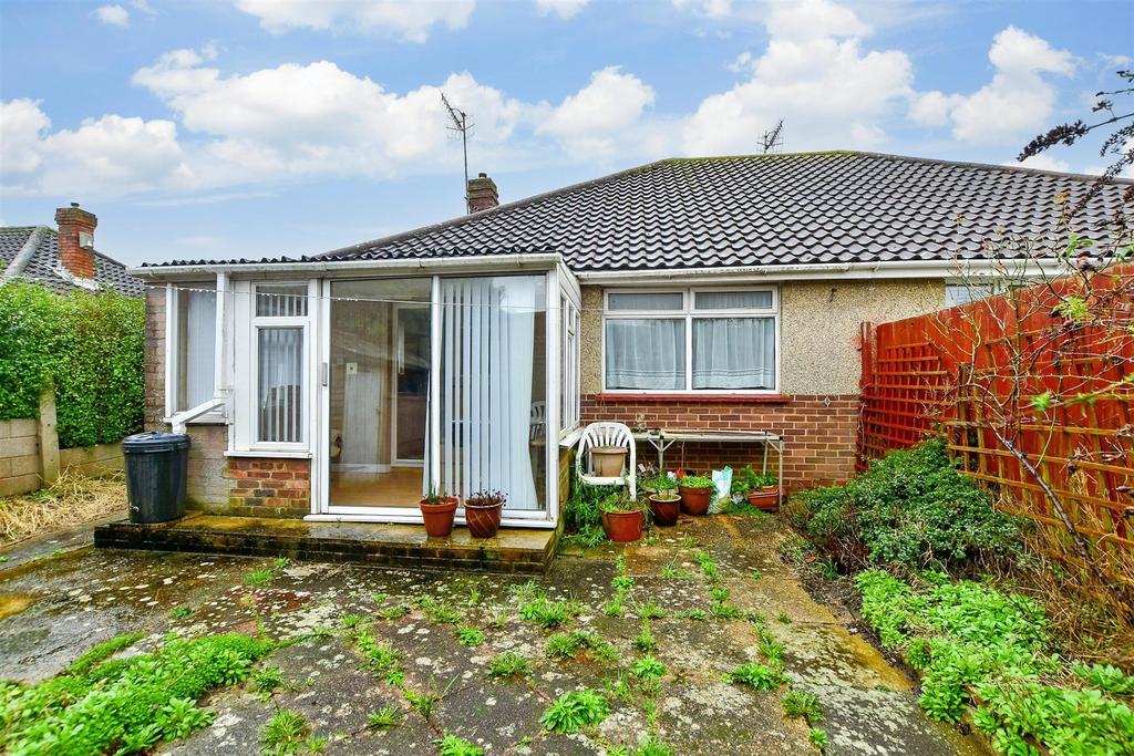 Greentrees Crescent, Sompting... 2 bed semidetached bungalow for sale