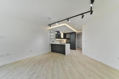 2 bedroom apartment to rent, Valencia Tower, 250 City Road, EC1V