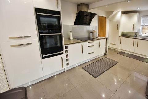 12 Bramall Close, Bury, BL9 8LQ