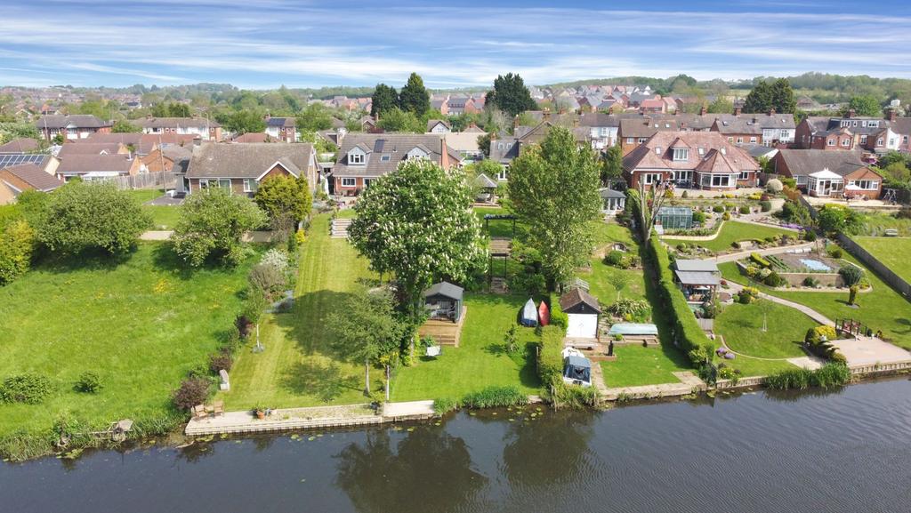 Barrow Upon Soar, Loughborough LE12 4 bed semidetached house for sale £580,000