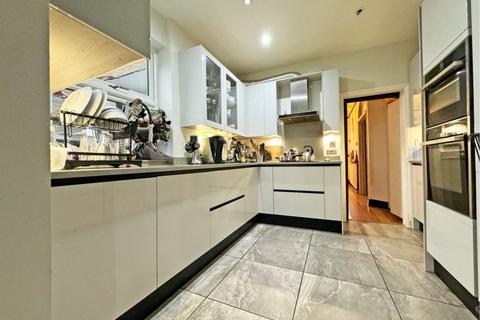 19 Stonehall Avenue, Ilford, IG1 3SH