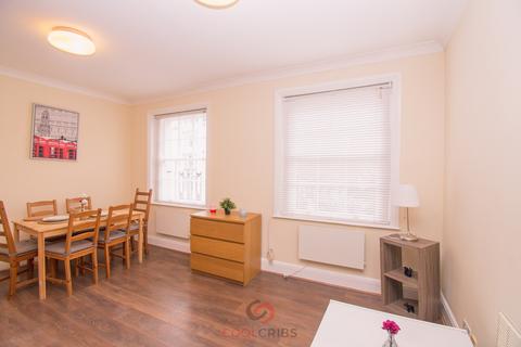 3 bedroom flat to rent, Westbourne Crescent W2