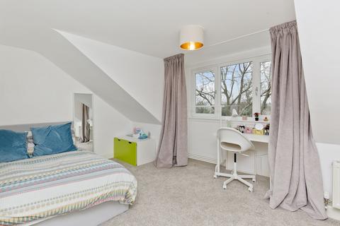 2 bedroom flat for sale - 5 Juniperlee, Juniper Green, EH14 5UA