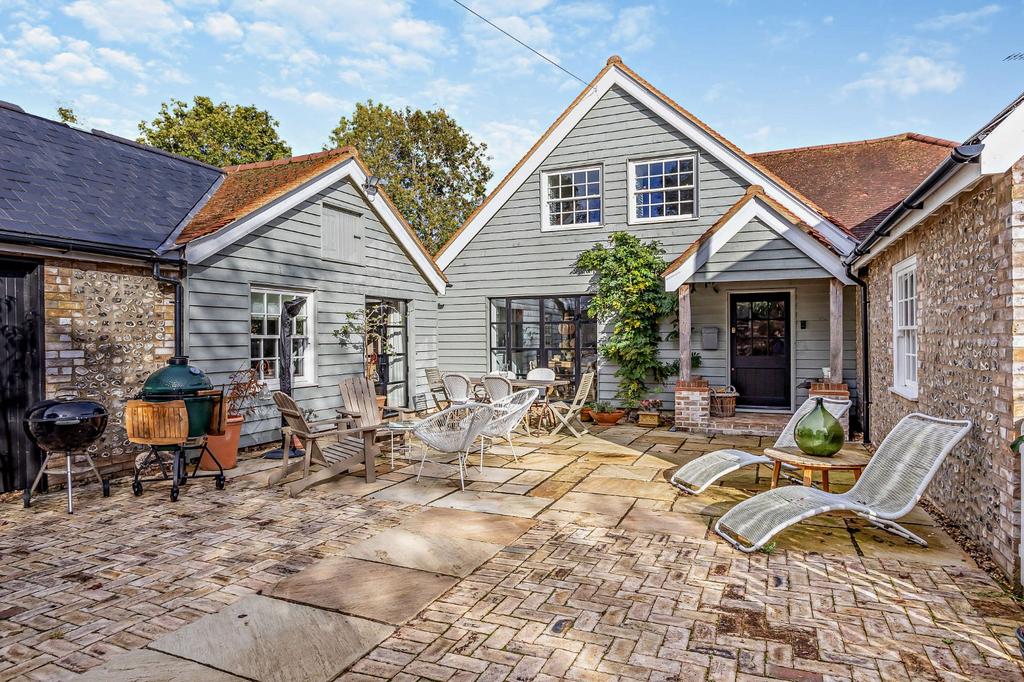 Smiths End Lane, Barley, Royston... 5 bed detached house £1,500,000
