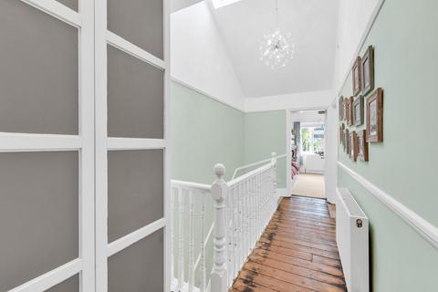 35 Avondale Road, London, SE9 4SN