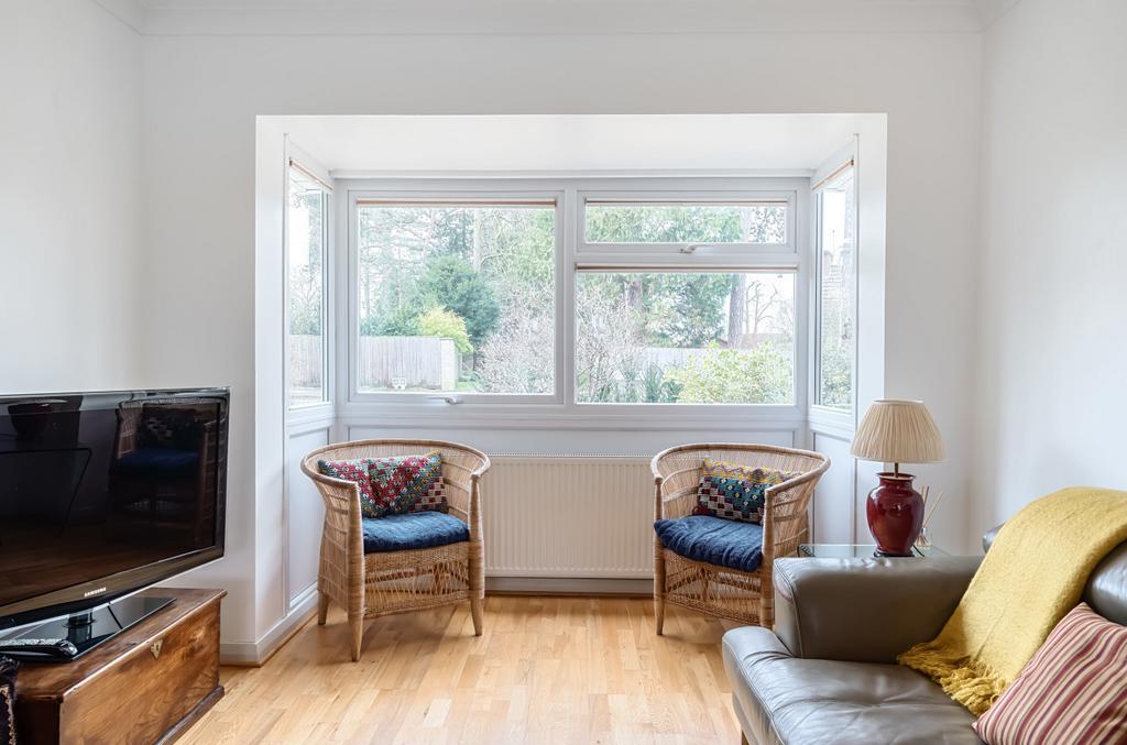 Sitting/ Dining Room