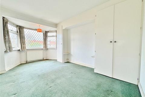 77 Cypress Avenue, Twickenham, TW2 7JY