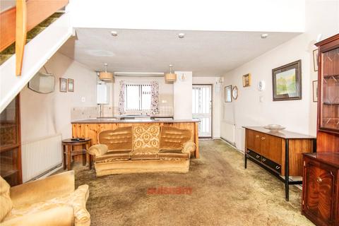 72 Mayfield Close, Catshill, Bromsgrove, B61 0NP