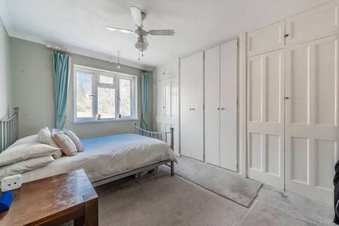 4 bedroom terraced house for sale, Malmesbury Close, Northwood Hills, Pinner, HA5