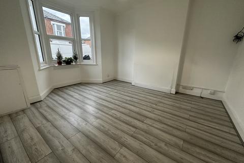 3 bedroom terraced house to rent - Derby Road, Gloucester GL1