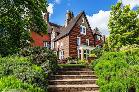 5 bedroom semi-detached house for sale, Brook Road, Wormley, Godalming, Surrey, GU8