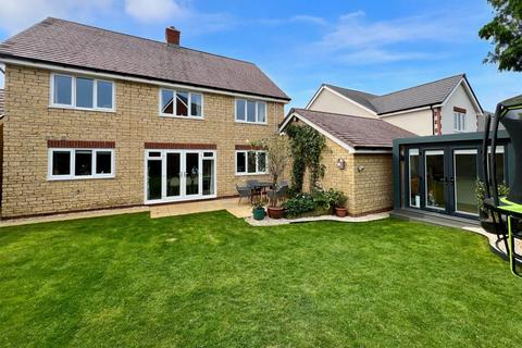 5 bedroom detached house for sale, Ampthill Way, Faringdon, Oxfordshire, SN7