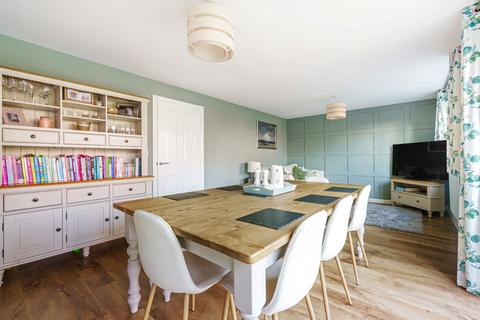 117 Ampthill Way, Faringdon, SN7 7GS