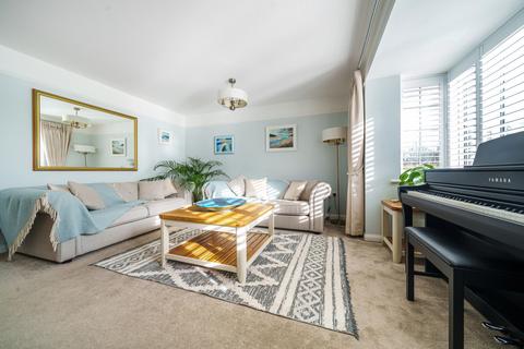 117 Ampthill Way, Faringdon, SN7 7GS