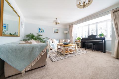 117 Ampthill Way, Faringdon, SN7 7GS